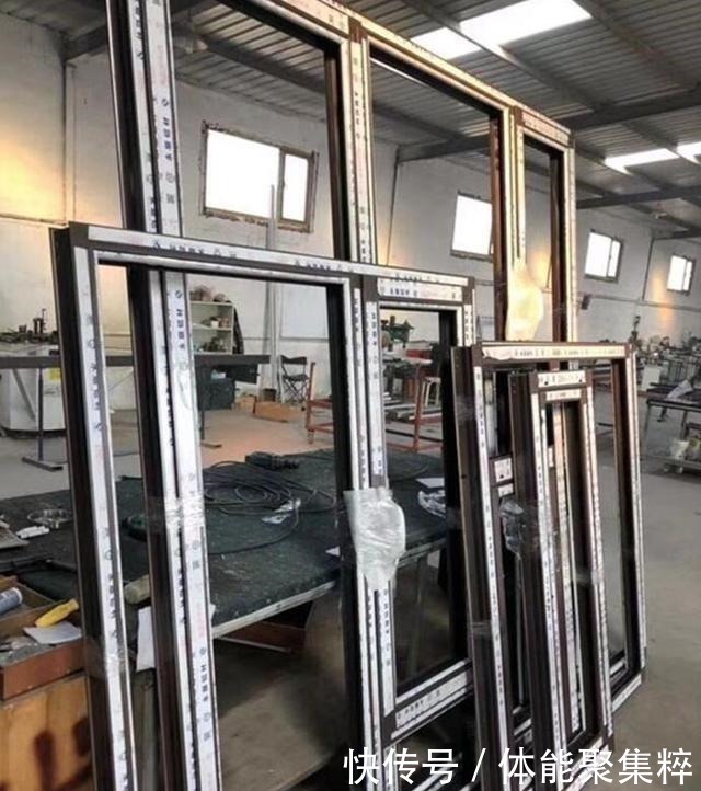 断桥铝|封阳台别再犯傻了，这些猫腻都不懂，难怪比别人多花几千块！