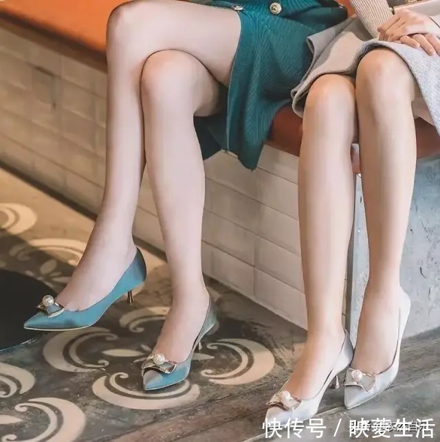 细高跟|抵挡不住的魅力,尖头高跟鞋穿出逆天大长腿,优雅气质自然流露