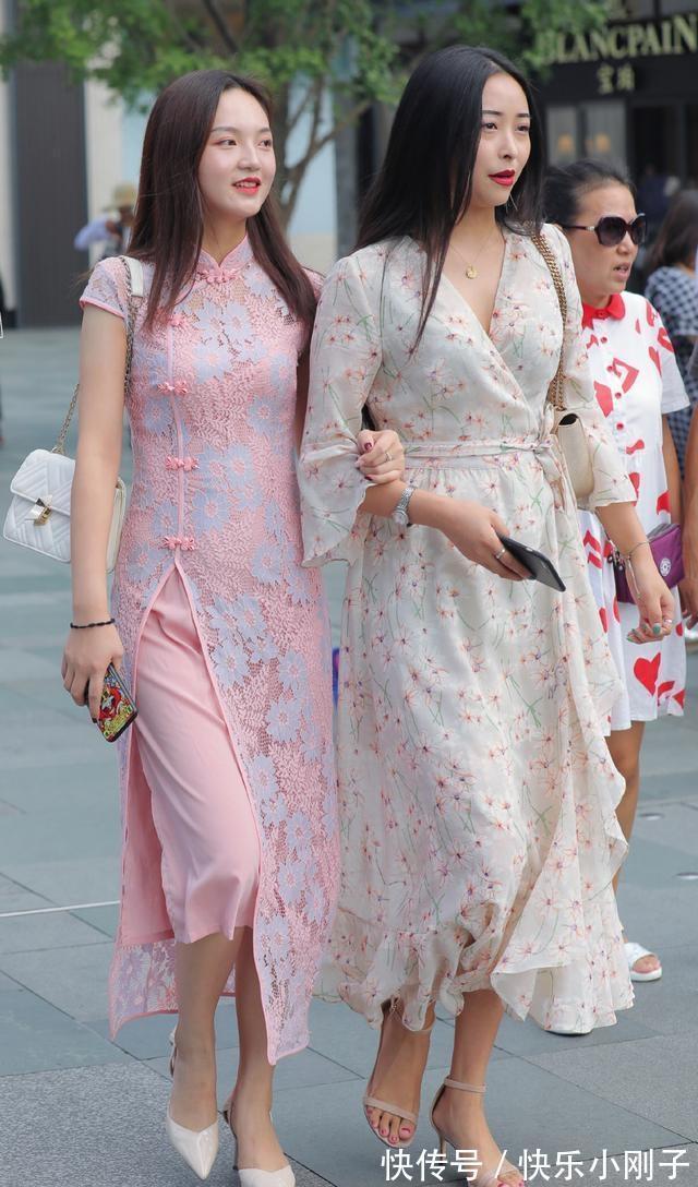 穿搭 连衣裙的紧身穿搭,简约百搭休闲显瘦,绽放青春时代的气质