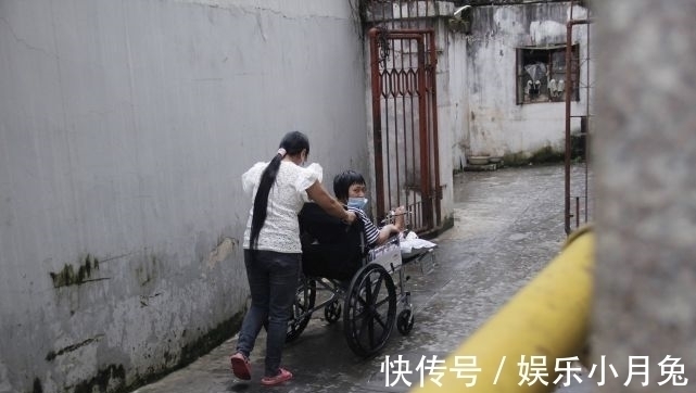 分娩|女子独自在家分娩孩子直接坠落地上,一纸诊断书让妈妈崩溃了