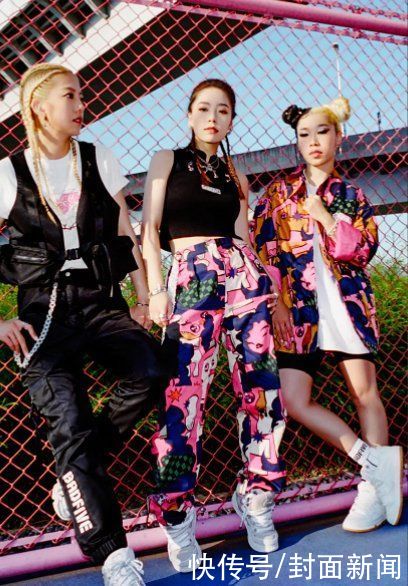 封面新闻|购时髦：技术不够装备来凑 那些好看又实用的运动服饰｜封面天天见·逛姐出街