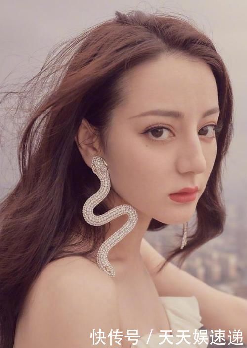 脸上这4处有“窝”的女人，天生就是“美人胚子”，看看你有没有