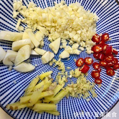  年夜饭易上手大菜-青椒酿肉