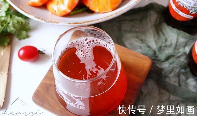 南瓜|46岁阿姨一人食午餐，焖一锅饭菜都有了，网友家里没矿，吃不起