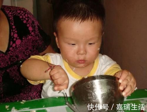 孩子|外婆带外孙6年,没去过医院,不吃3饭,常做3事,娃脾胃好