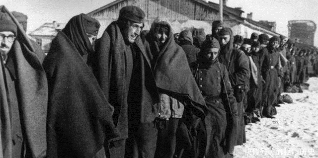 莫斯科的德|德军在莫斯科被冻成冰雕,为什么希特勒却还让德军原地坚守?