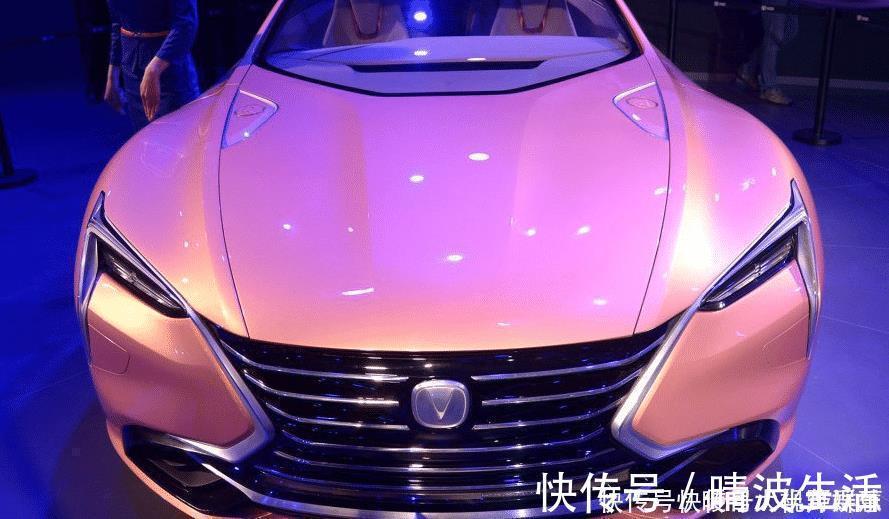 长安终于拼了再次甩出招牌,配鸥翼式车门