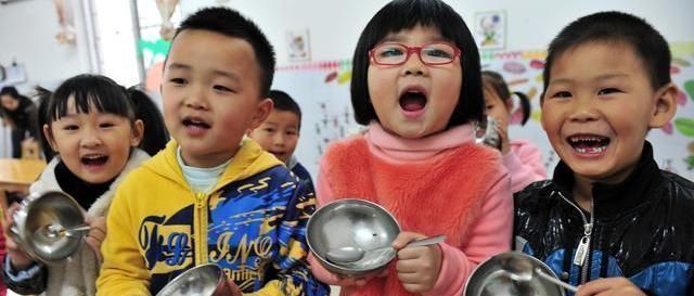 家庭教育中,爸妈往往只关注孩子的身体和习惯,却忽视了这方面