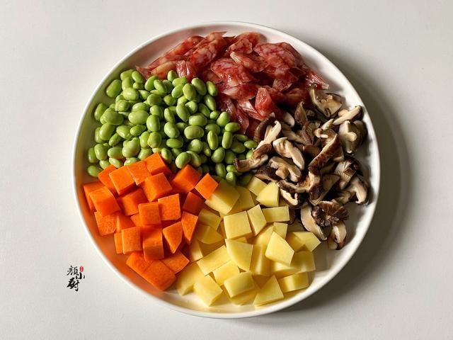 孩子|天热犯懒就吃它，饭菜一锅出，简单营养，孩子大人都吃得香