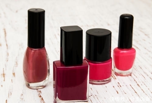 做美甲的步骤是怎么样的?