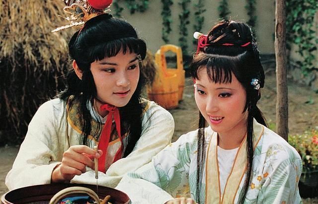 薛宝钗|林黛玉住的院子为什么叫“馆”?读懂了才知道曹雪芹有多高明!