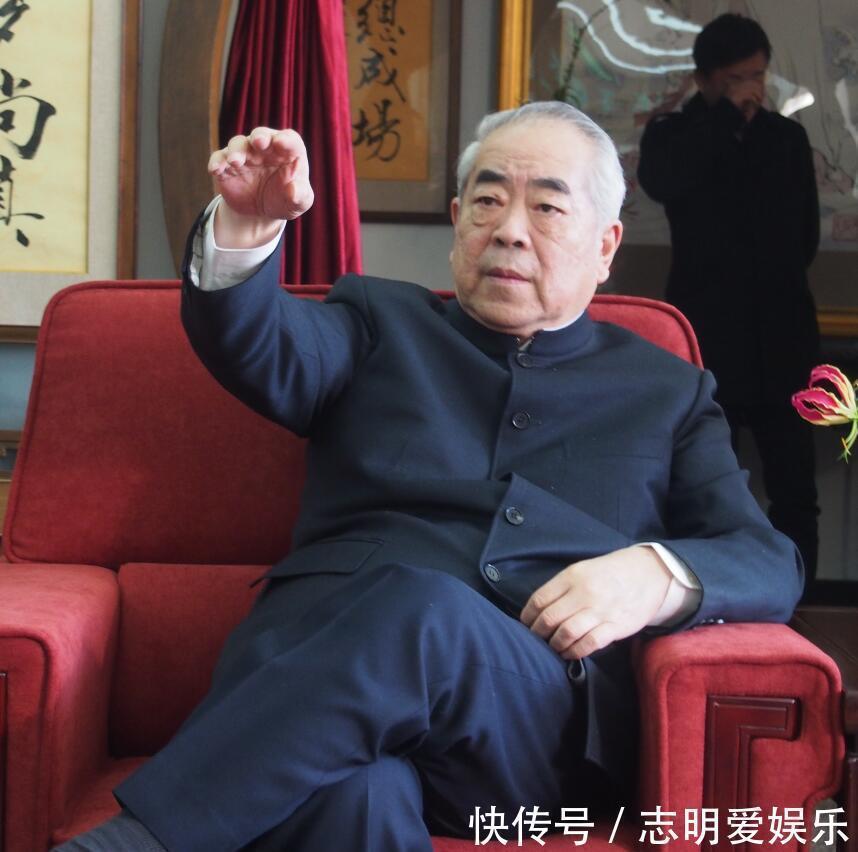 范曾@吹牛没有用,再给范曾三百年,也超越不了八大山人