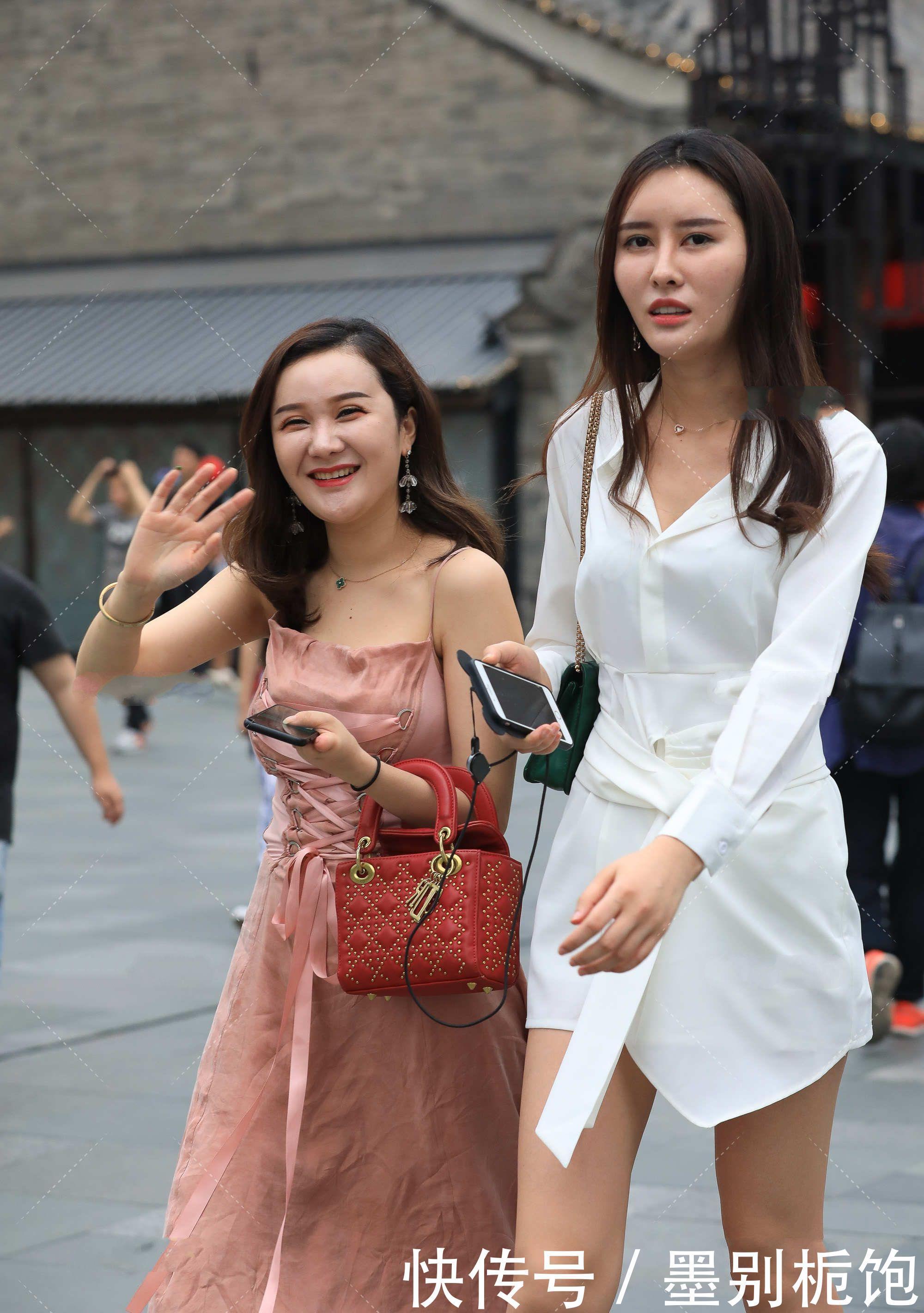 收腰长袖衬衫裙搭配一字扣铆钉高跟鞋，职场高级感，显自信