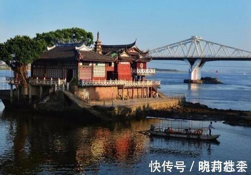 古寺|中国最美水中寺：“漂”在水面千年，犹如仙境一般，很多游客惊叹