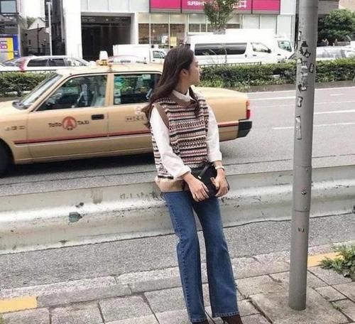 春天穿直筒裤，怎么搭配更时髦？这些穿搭技巧值得借鉴