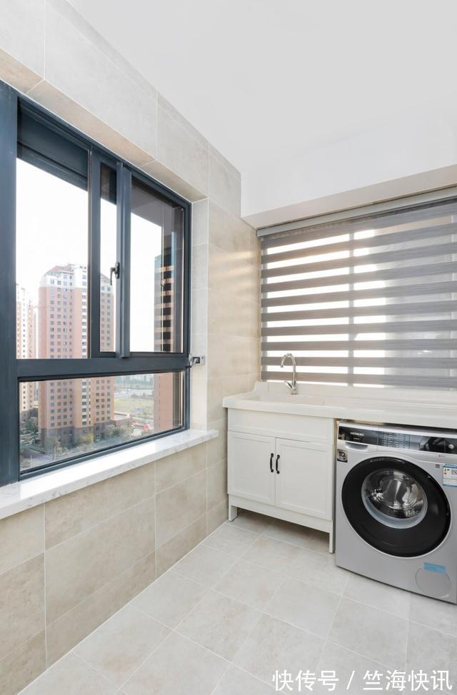 背景墙|妻子灵机一动,非要在厨房两侧打柜子,起初不解,完工才知太高明