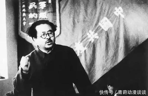 张国焘|是任弼时使张国焘在四方面军中渐渐失去了绝对领导权和话语权！