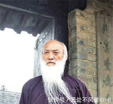 令狐冲|笑傲江湖中，此人与风清扬同是杨过传人，实力吊打任我行，左冷禅远远不如