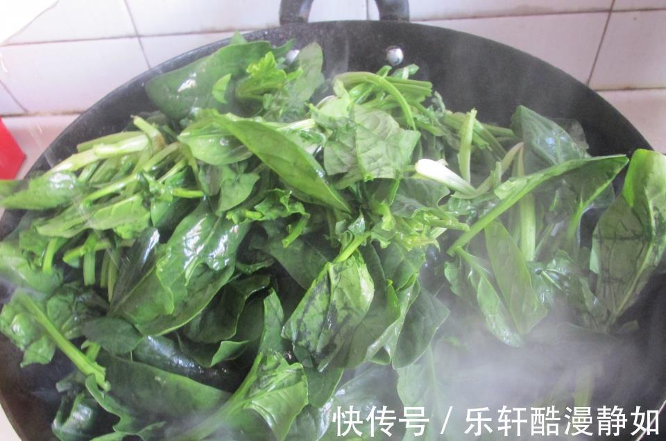 萝卜|入秋后,吃萝卜吃白菜,不如多吃这碱性蔬菜,煮煮就上桌,真滋润