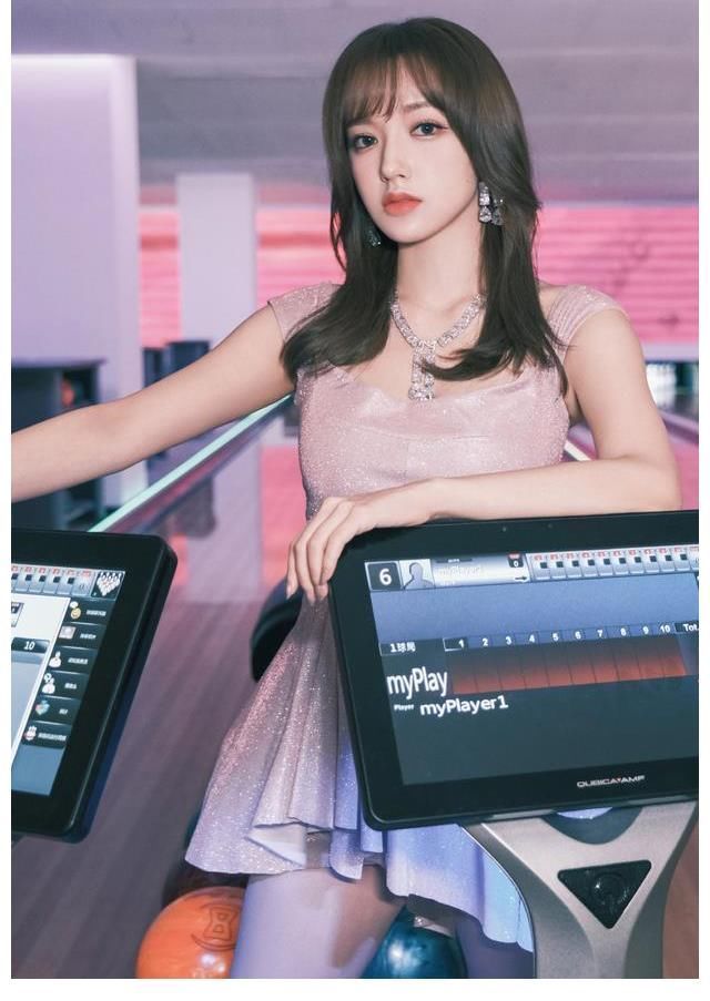 甜美风|明明拥有着“漫画神颜”,却被精修拉下神坛,程潇的修图师扣鸡腿