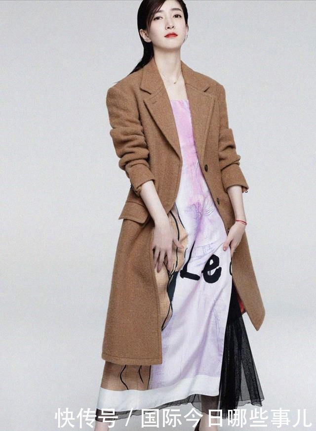 驼色大衣才没有过时,内搭选对了,照样可以美的很高级