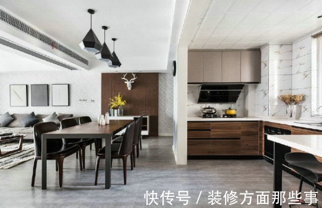 三居室|122平高级灰三居室,灯光在夜幕降临后散发一种雅致迷人的气息