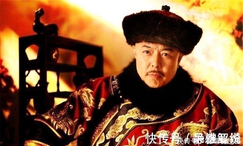 方位!乾隆上联:“坐北朝南吃西瓜,籽往东放”,纪晓岚:臣不敢对