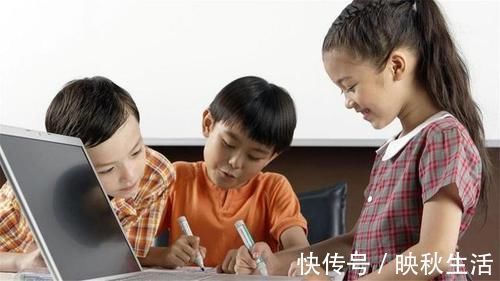 字体！小学生“蜘蛛网”字体走红，老师眼睛都要看“瞎”了：怀疑人生