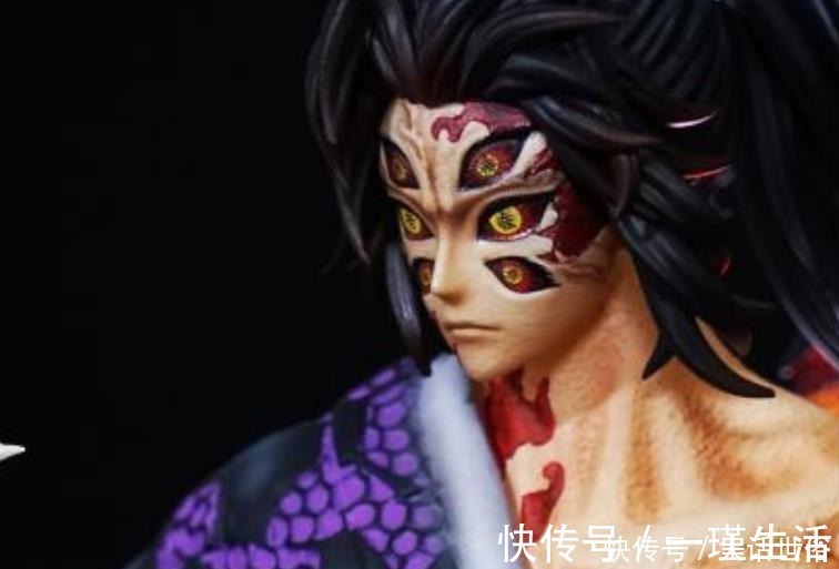 月亮|鬼灭之刃黑死牟千元手办，血管清晰可见，就是眼睛太吓人