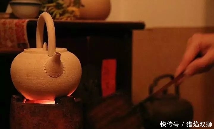 煮雪烹茶，待春来