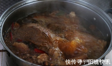 牛肉|大厨教你辣卤牛肉的家庭做法,牛肉酱香入味,简单易学,秘方拿走
