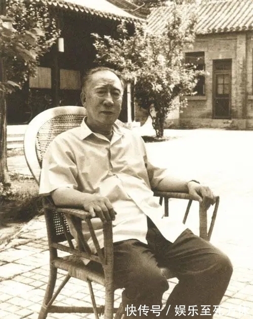 笔力!薄一波书法“虬龙”体书法太惊艳,笔墨劲霸岿然,却被批瑕疵多