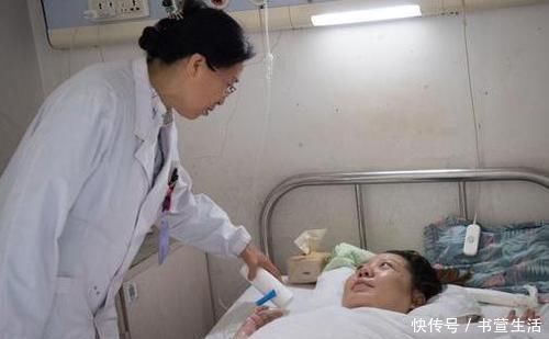 医生|“最霸气产妇”火遍全网,分娩后自行“走”回病房,医生都看傻了