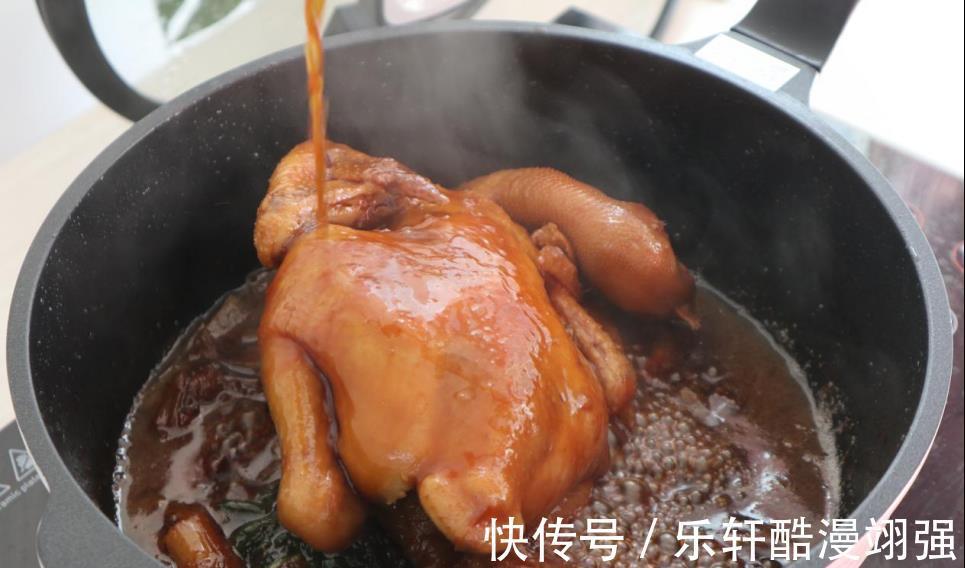 酱油鸡 鲜嫩多汁,咸香浓郁,就是干饭人的“战斗鸡”