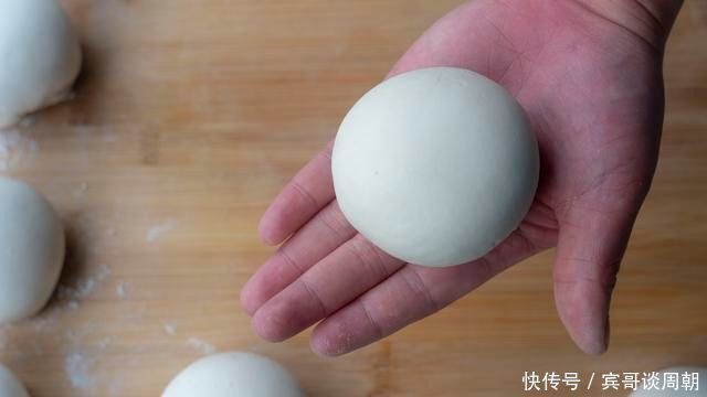 猪油|馒头又出新做法，不放一粒酵母，也不用二次醒发，一大锅不够吃的