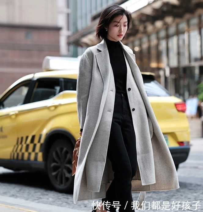 猫姐 最近火了一种穿搭叫:大衣+直筒裤,过年回家这么穿,高级显气质