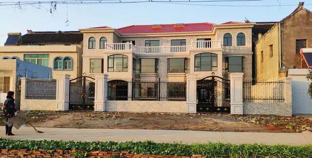 两兄弟|广东俩兄弟花31万建别墅,摆60桌酒席宴请村里人,真给家族长脸