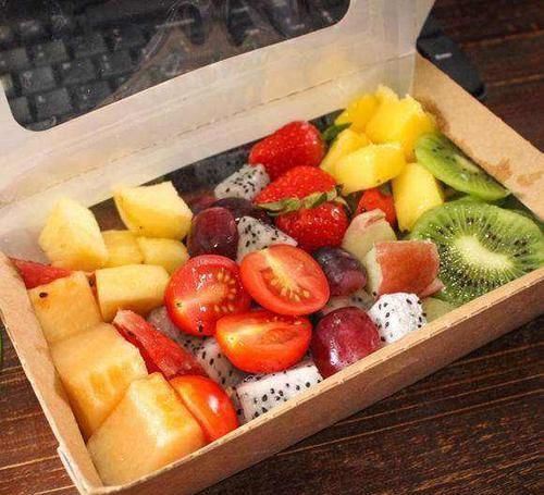 烂了一小部分水果，还能吃吗？实验证明：只有一种情况才需要扔掉