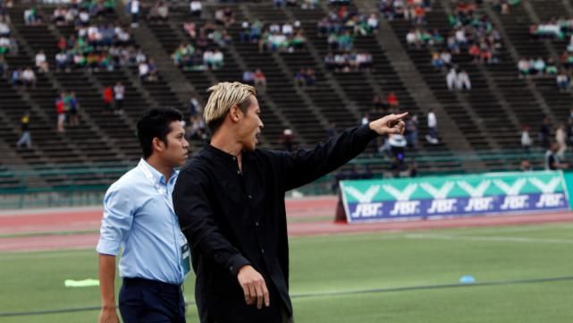 主教練又準備上場了 34歲的本田圭佑還要踢 3年間換了6支隊 中國熱點