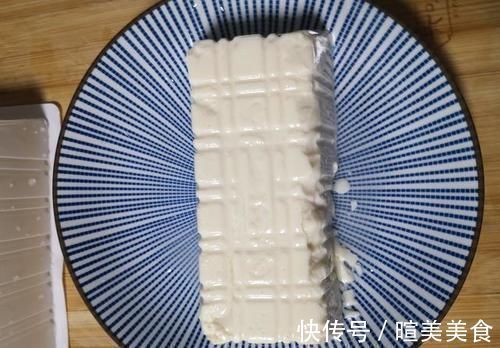 心灵鸡汤|早餐要快捷又要营养丰富:内酯豆腐蒸鸡蛋这样做,十分钟搞定