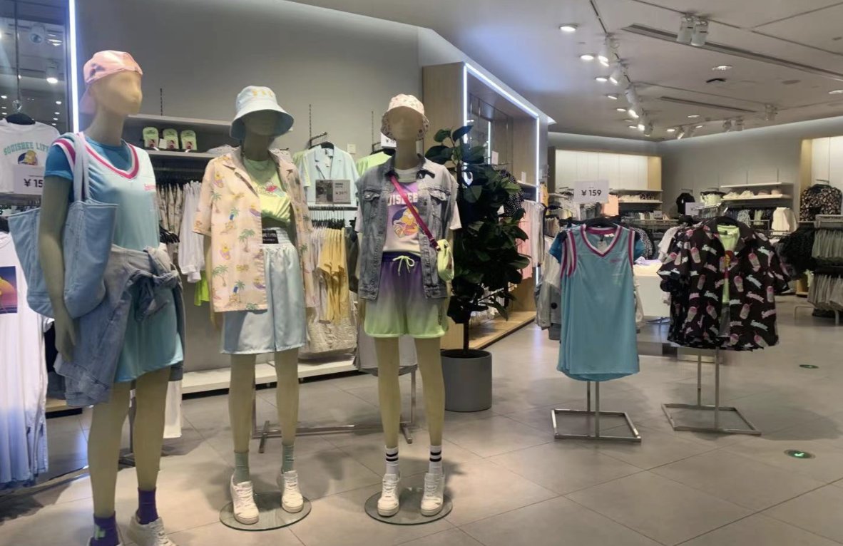 事件|被抛弃的H&M：“新疆棉事件”后上海旗舰店关门，年内遭5次行政处罚