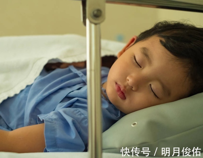 家长|儿科医生直言3种早饭伤脾肺,家长还在喂给孩子吃,难怪总咳嗽