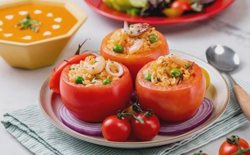 番茄别再炒蛋了！全网都流行这么吃，一焖就搞定