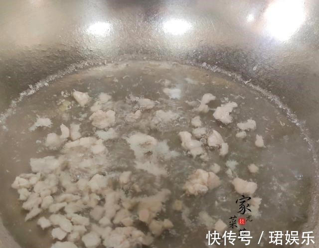 肉末|蔬菜中的补钙冠军,夏天常给孩子吃这菜护眼又长个,比喝牛奶强!