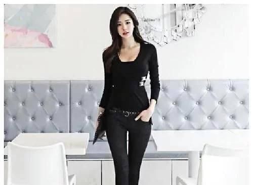 紧身牛仔裤小姐姐,身材饱满线条紧致,散发成熟女人味