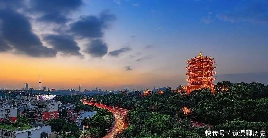 黄陂诗人罗树青新作《军运听诗》