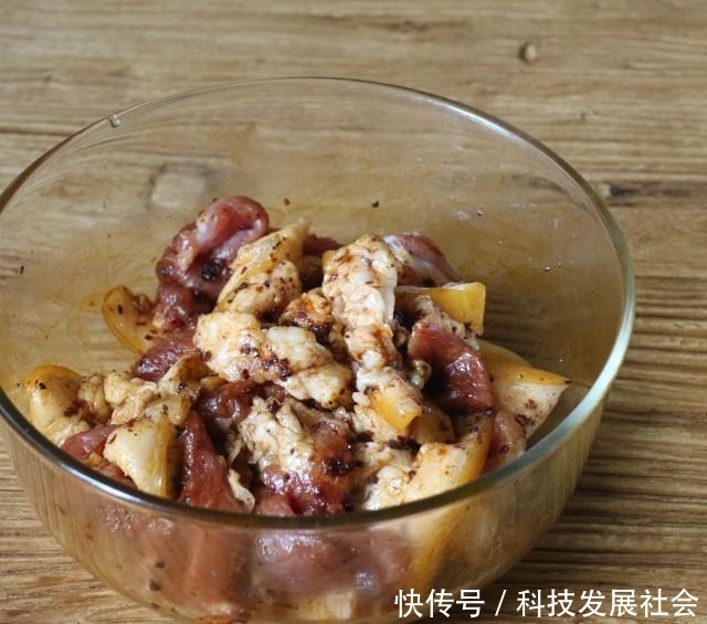 粉蒸肉,入口即化,简直不要太香……