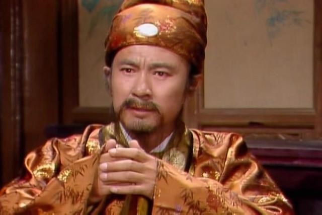 迎春|红楼梦:姐姐是贵妃,父亲是一等将军,可她只值五千两银子