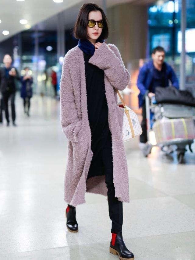 针织衫 秋冬内搭的“神器”,保暖又美观,这样选择开衫就对了