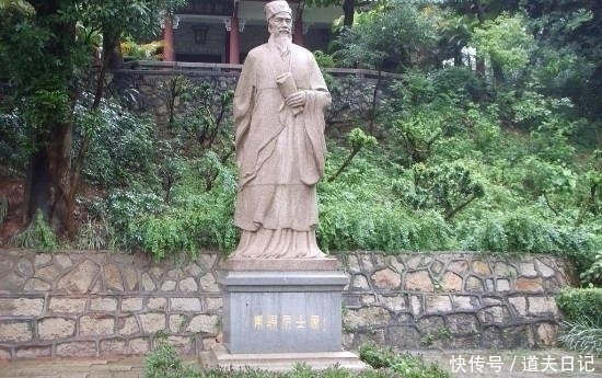 抄袭@李白写下千古名句,被此人抄袭过去,苏轼大骂抄袭者又成千古名句